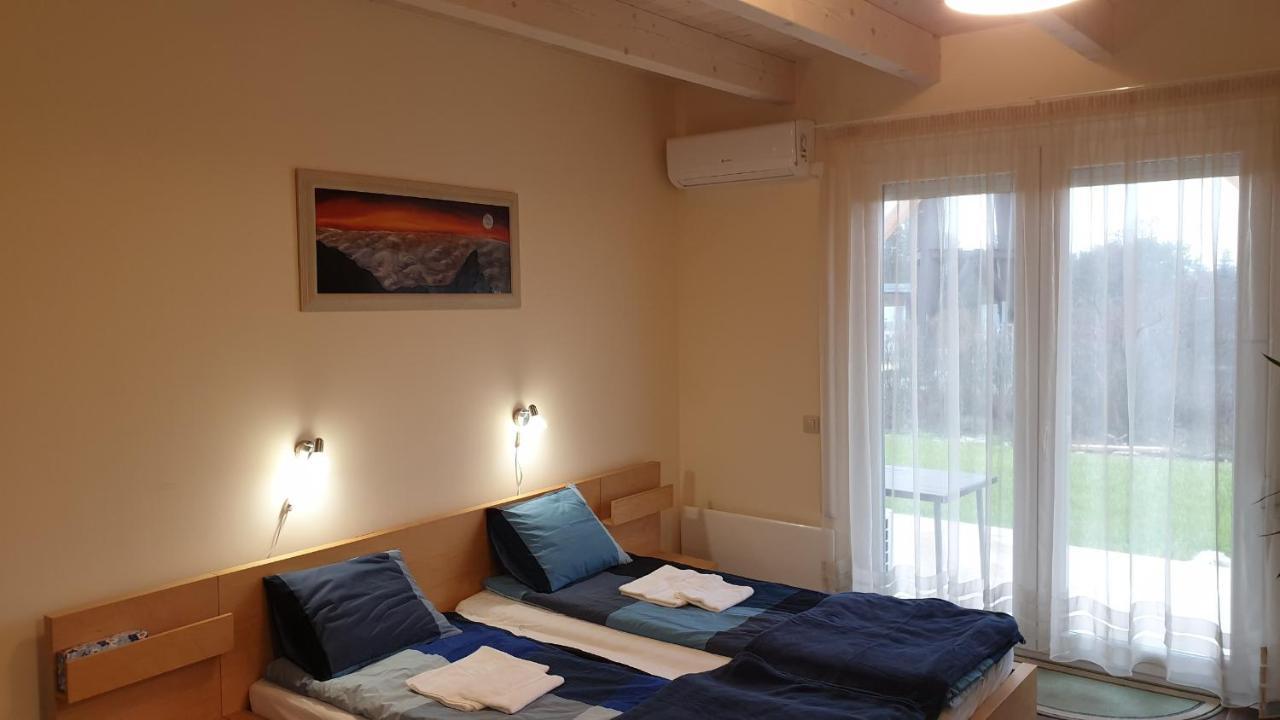Buzavirag Apartmanhaz Balatonakali Eksteriør billede